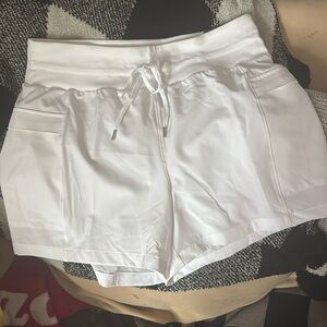 CALIA White shorts size M